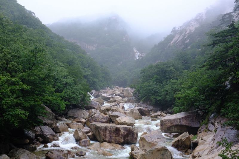 Mt Kumgang Hiking | North Korea Travel Guide - Koryo Tours