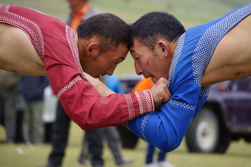 content_Mongolian_wrestling_2.jpg