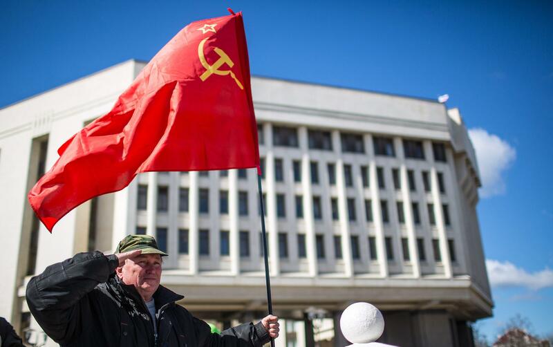 History, Images and Meaning of Russian and USSR Flags