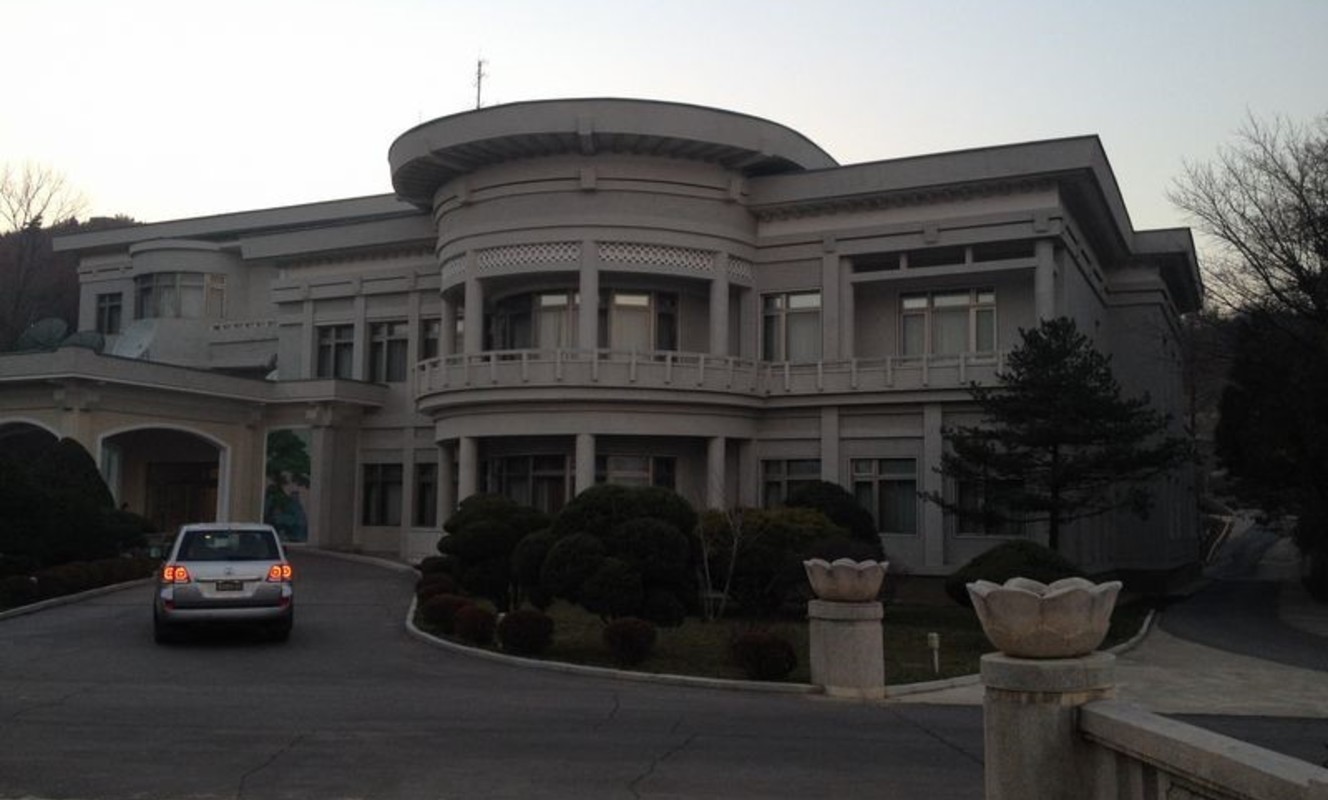 Large tn kobangsan hotel pyongyang %284%29