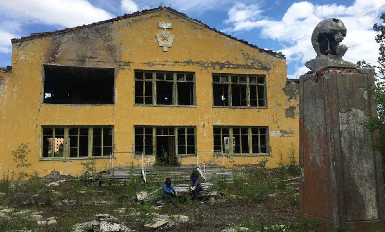 Large tn kadykchan abandoned city magadan %282%29