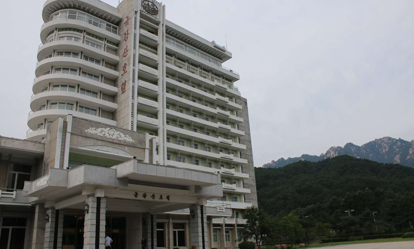 Large kumgangsan hotel 1