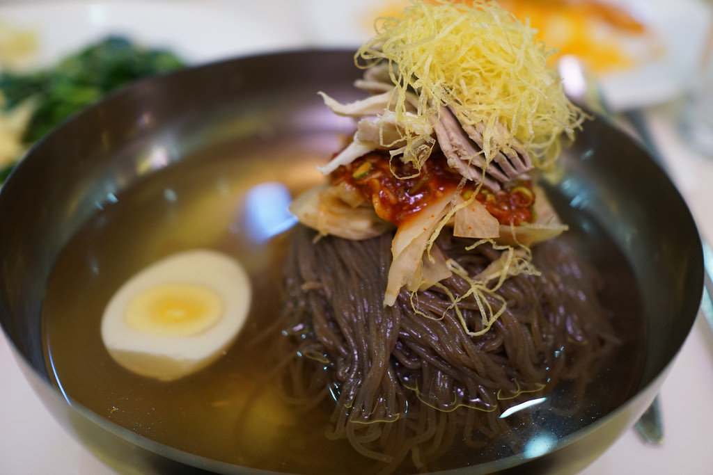 North Korean cooking : Pyongyang cold noodles - Koryo Tours